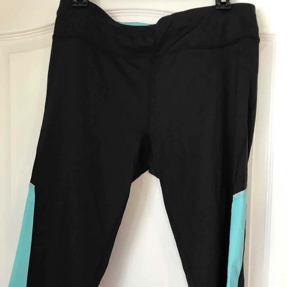 Capri length workout pants